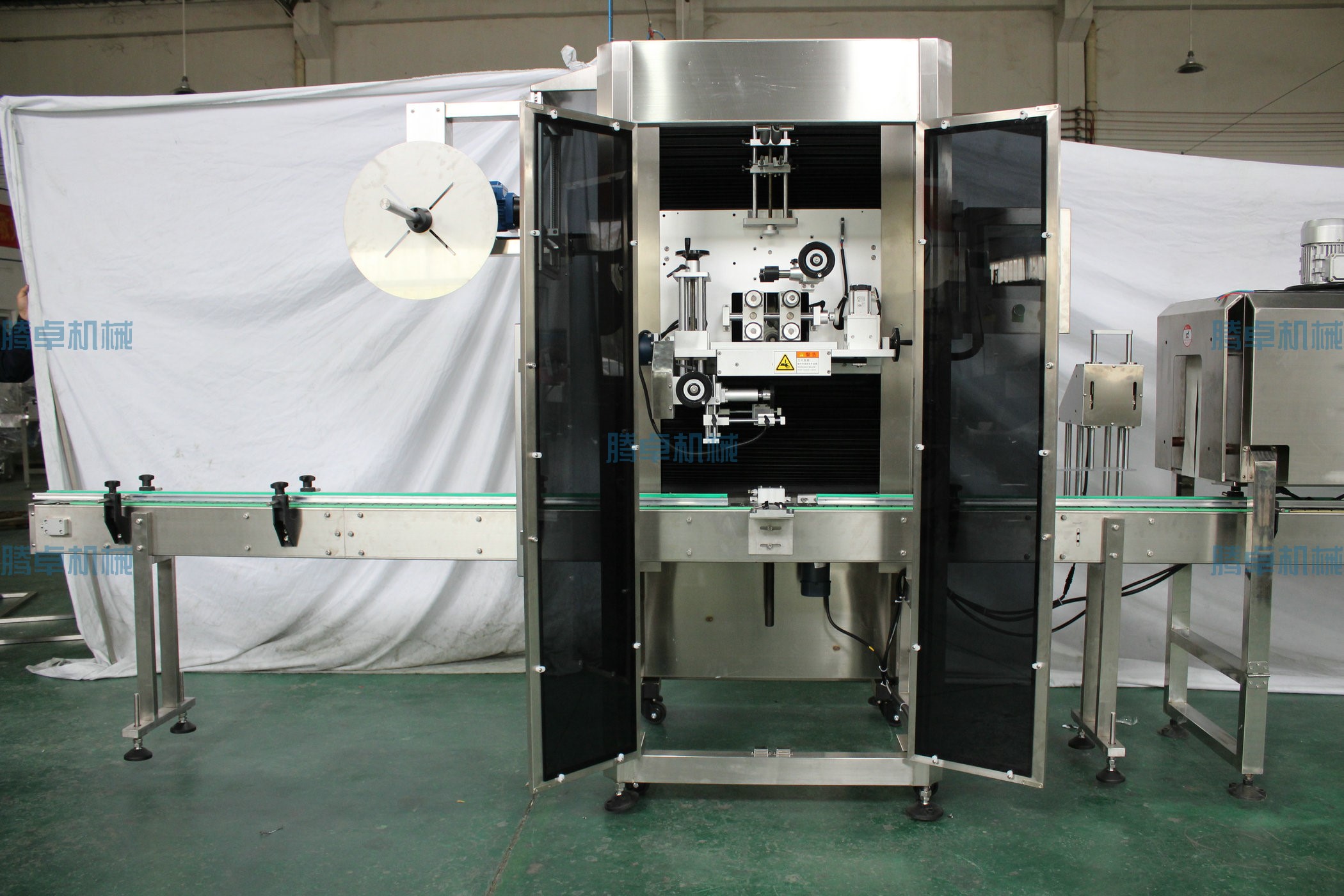 套標(biāo)收縮機(jī) 套標(biāo)收縮機(jī)